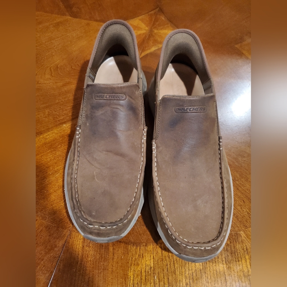 Skechers Men's Brown Leather Slip-Ons Size 11 Great Condition